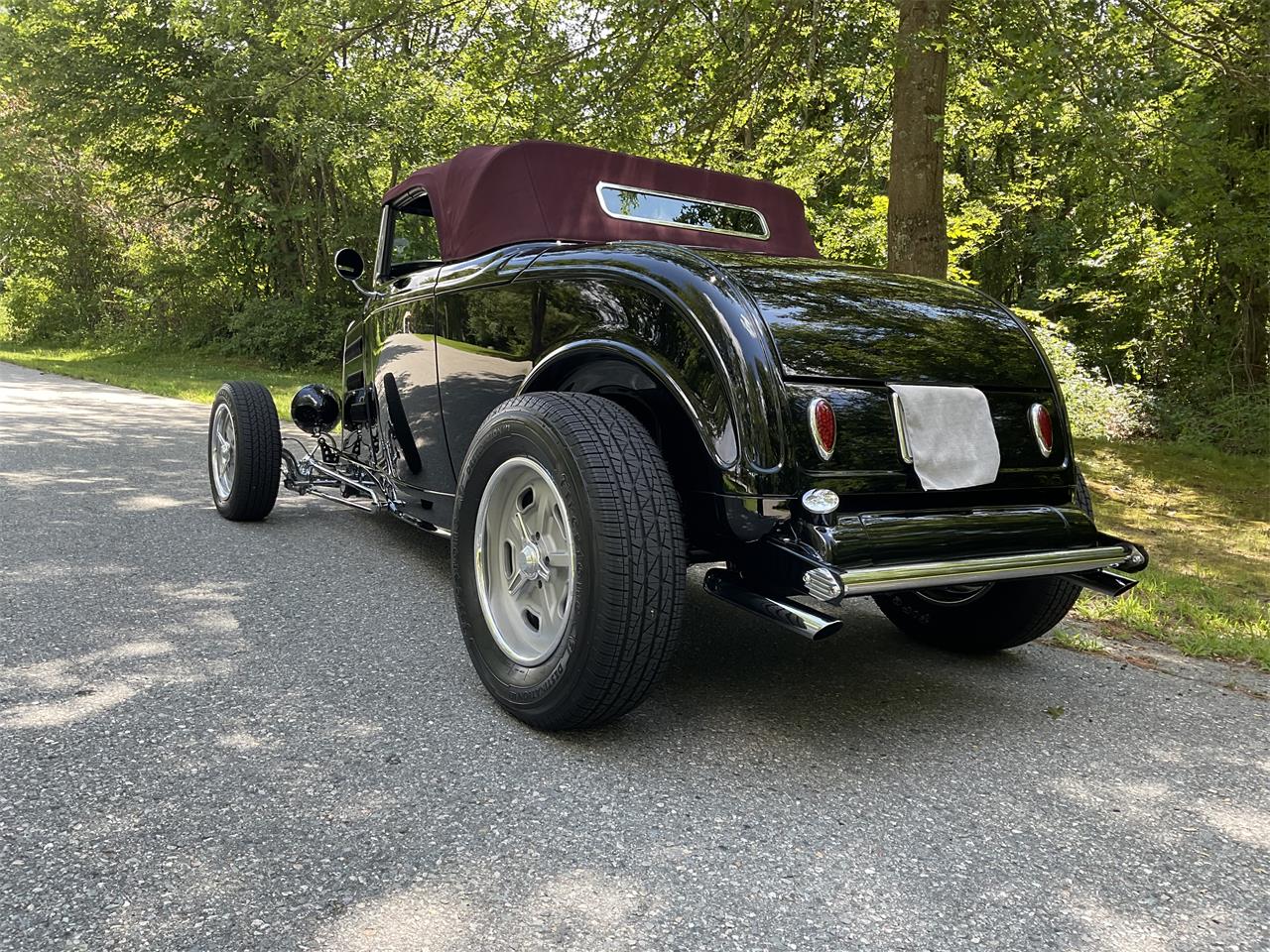 Ford-Roadster-1932-Black-Black-11