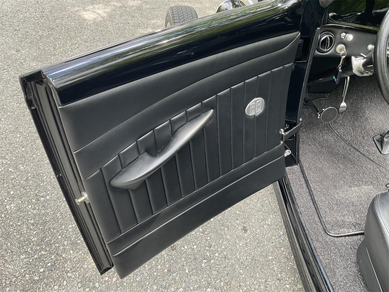 Ford-Roadster-1932-Black-Black-14