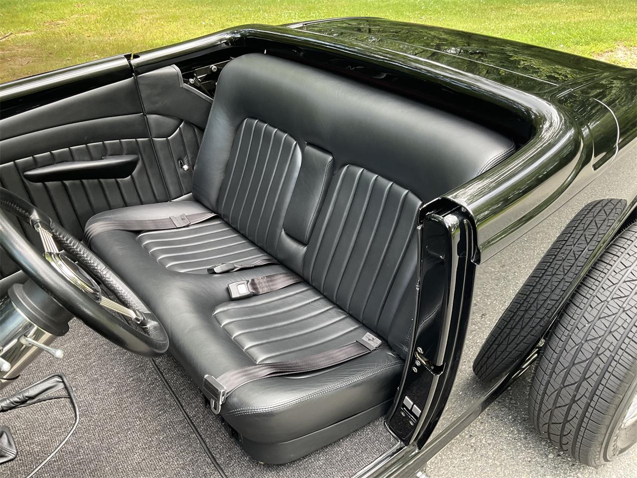 Ford-Roadster-1932-Black-Black-17