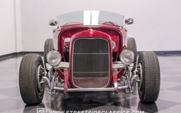 Ford-Roadster-1932-Candy-Apple-Red-Beige-15
