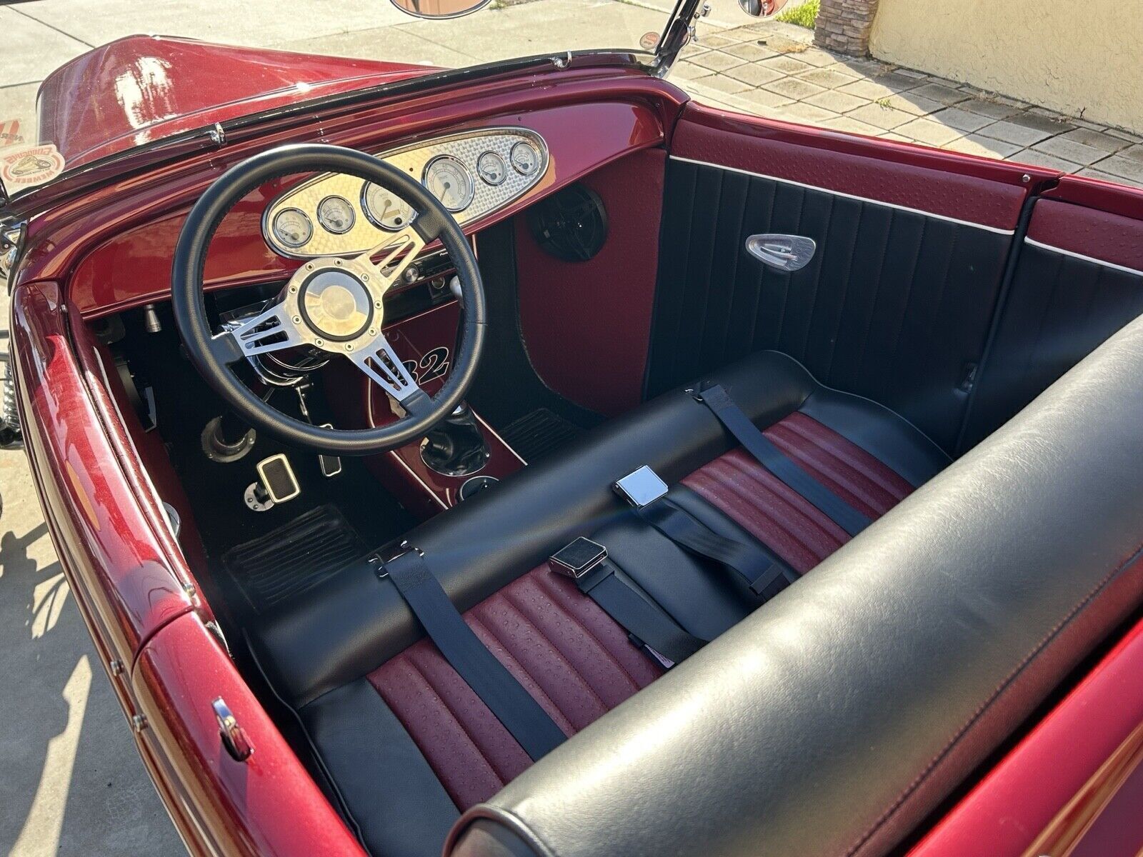 Ford-Roadster-1932-Convertible-15