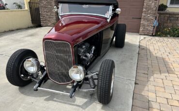 Ford-Roadster-1932-Convertible-9