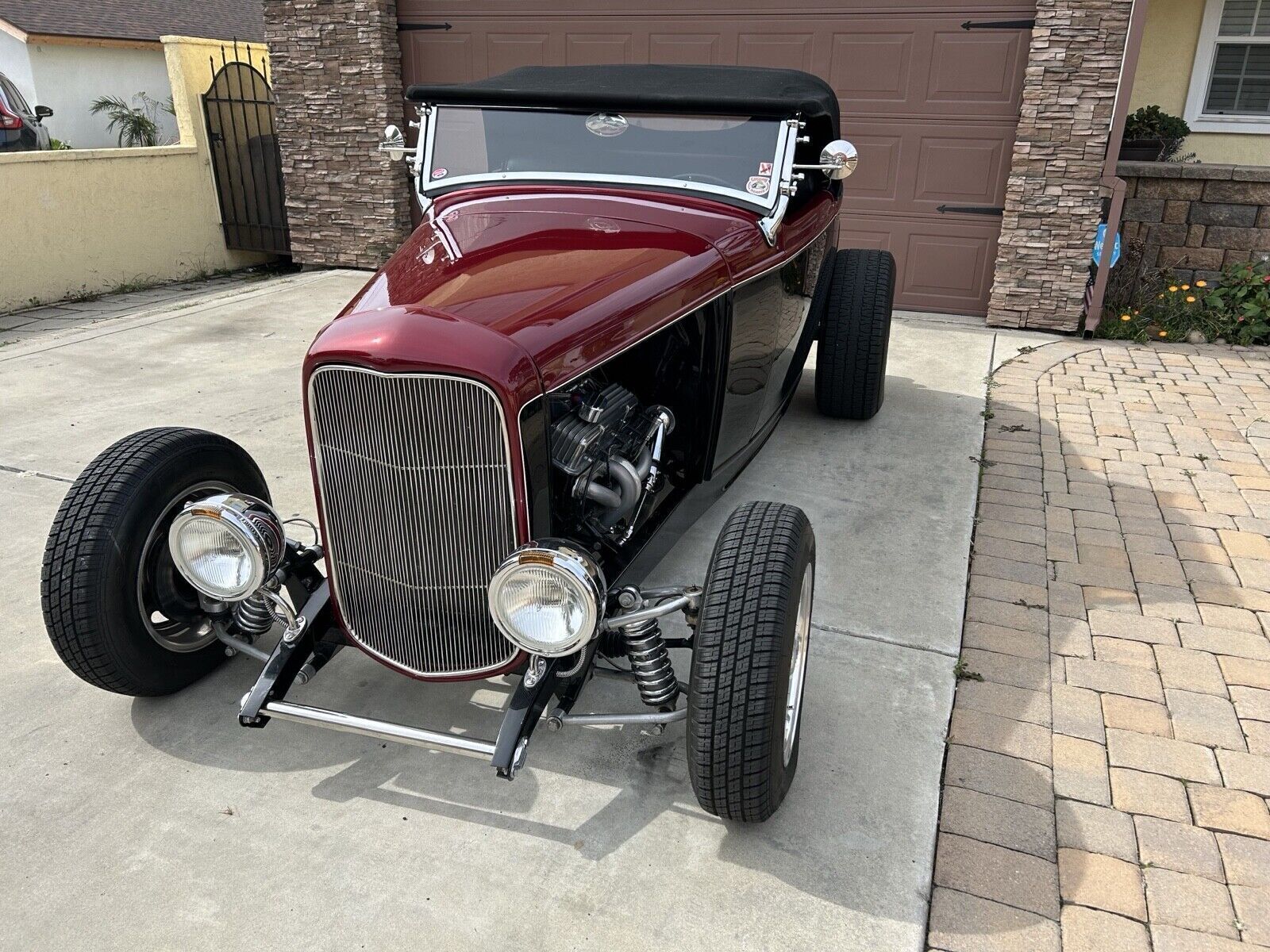Ford-Roadster-1932-Convertible-9