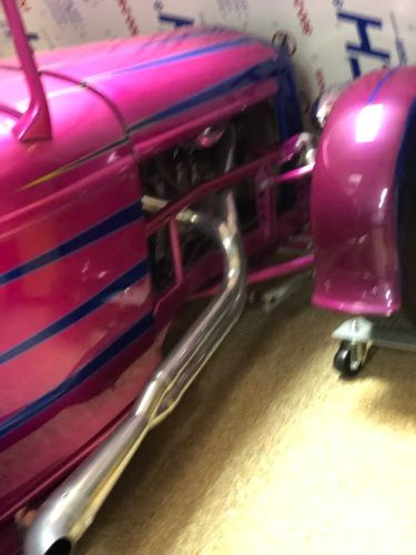 Ford-Roadster-1932-Custom-2