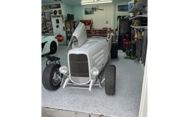 Ford-Roadster-1932-Pearl-White-Beige-Leather-1