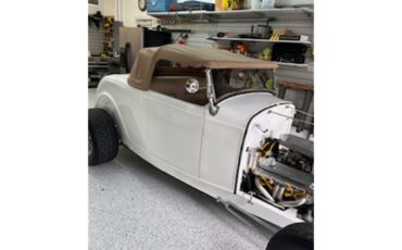 Ford-Roadster-1932-Pearl-White-Beige-Leather-5