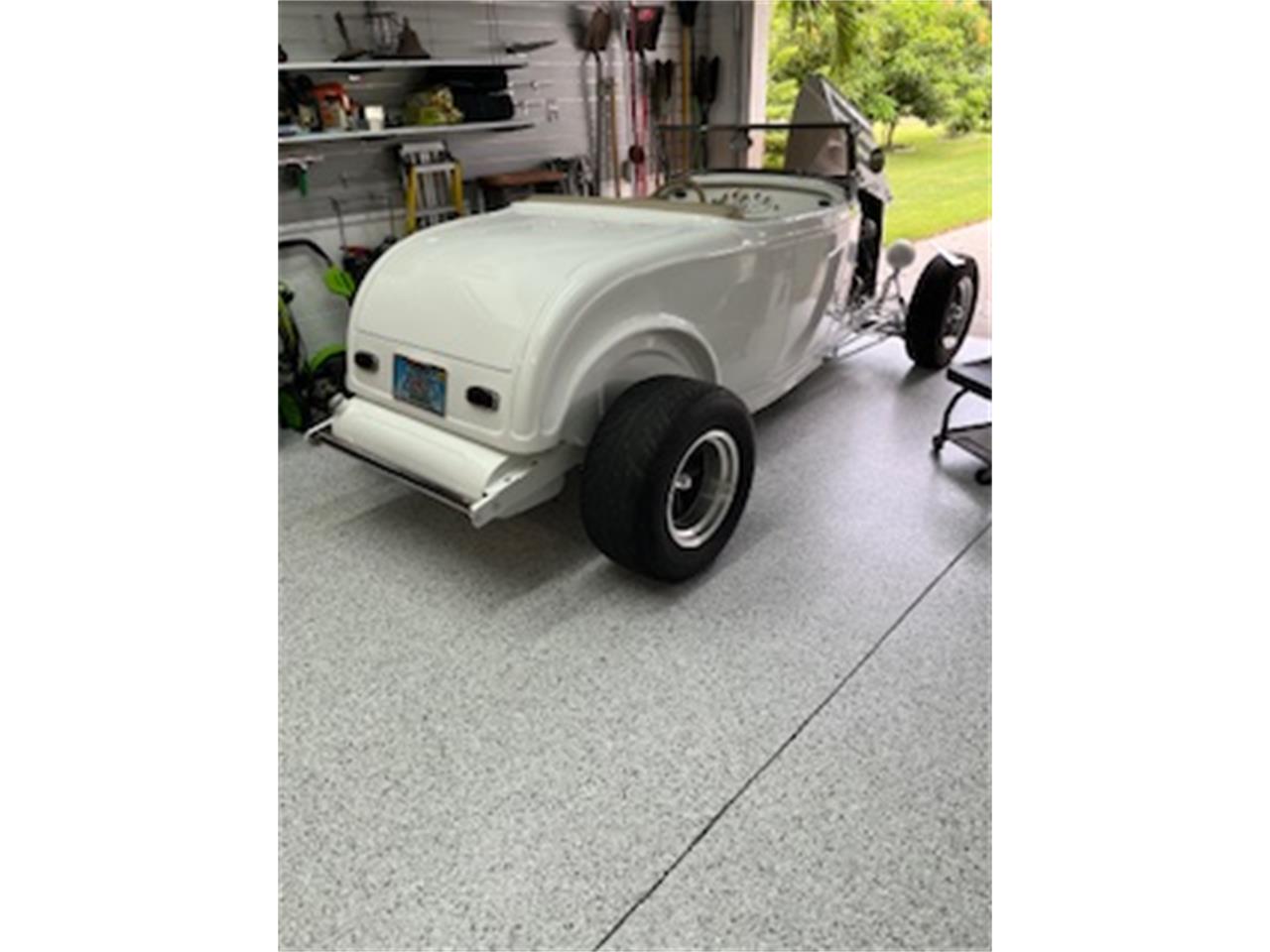 Ford-Roadster-1932-Pearl-White-Beige-Leather-6