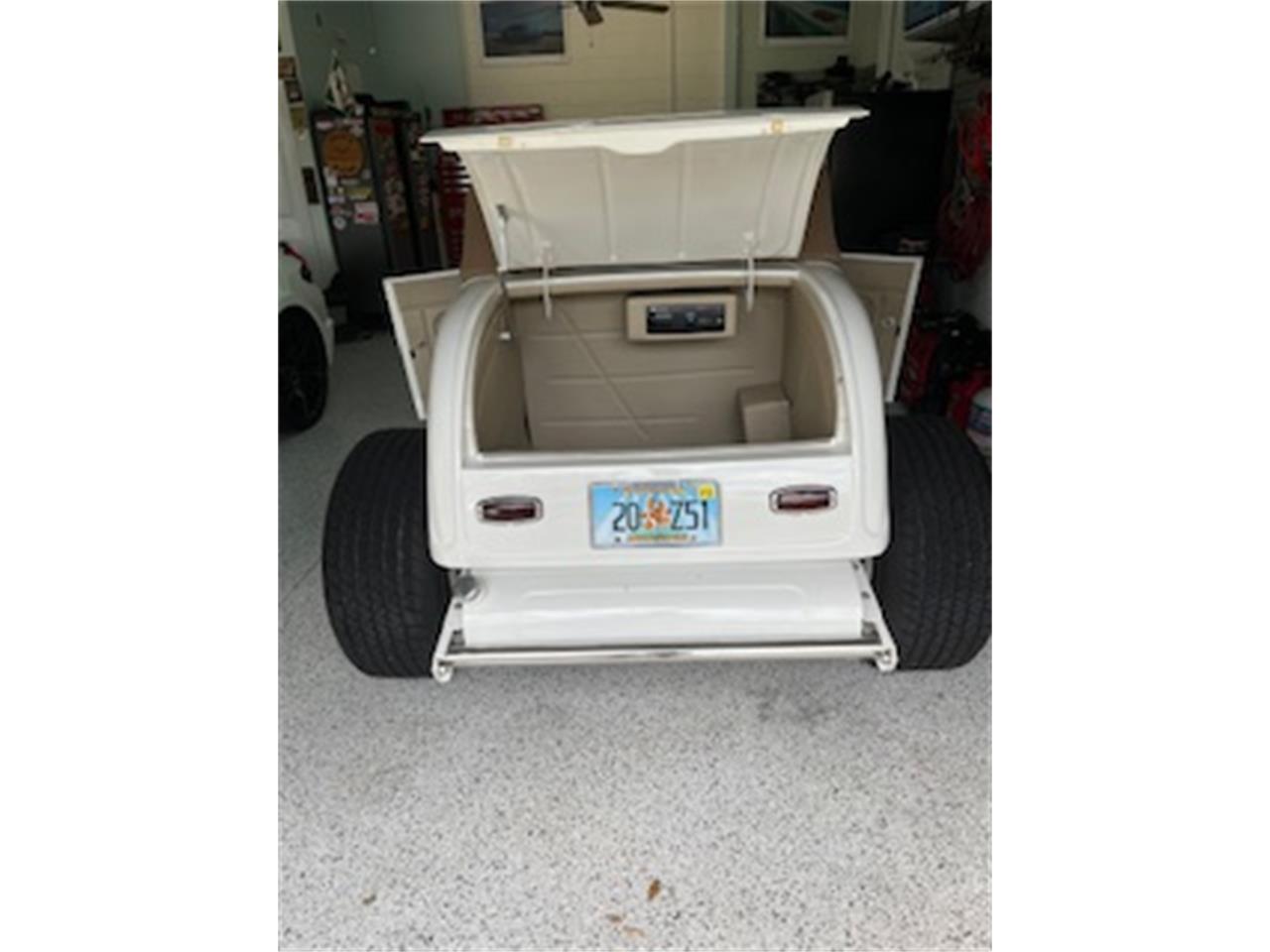 Ford-Roadster-1932-Pearl-White-Beige-Leather-9