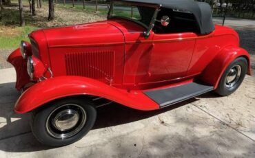 Ford-Roadster-1932-Red