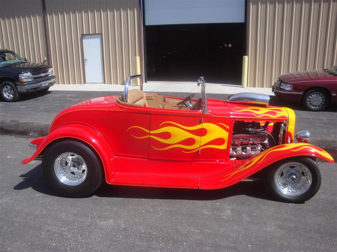 Ford-Roadster-1932-Red-Beige-22