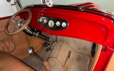 Ford-Roadster-1932-Red-Tan-36