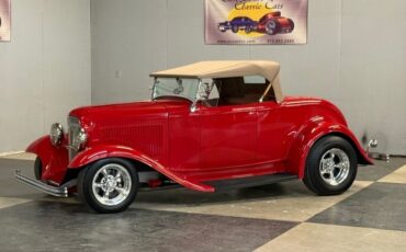 Ford-Roadster-1932-Red-Tan-8