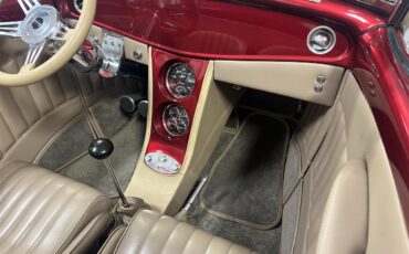 Ford-Roadster-1932-Ruby-red-metallic-Tan-15