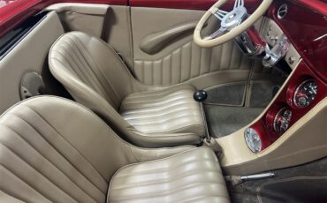 Ford-Roadster-1932-Ruby-red-metallic-Tan-16