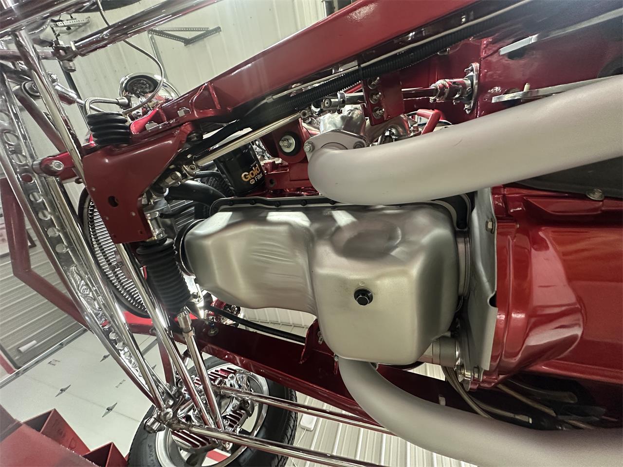 Ford-Roadster-1932-Ruby-red-metallic-Tan-23