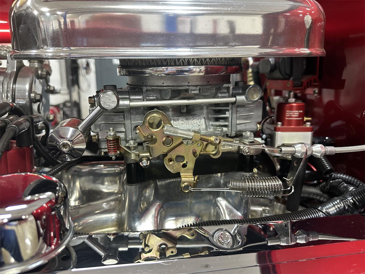 Ford-Roadster-1932-Ruby-red-metallic-Tan-24
