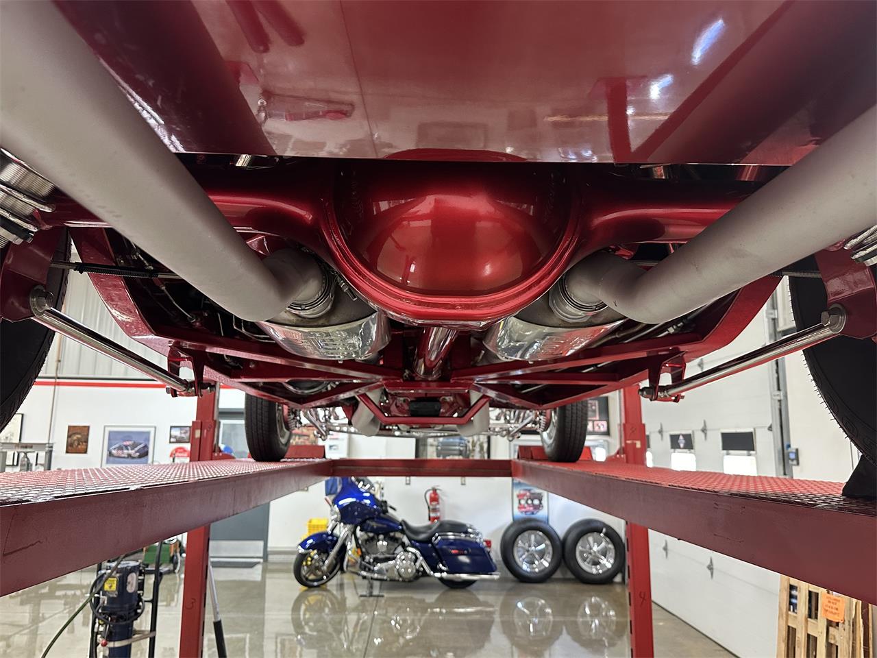 Ford-Roadster-1932-Ruby-red-metallic-Tan-27