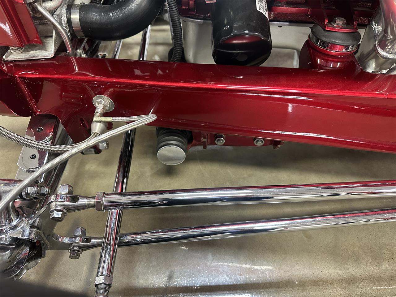 Ford-Roadster-1932-Ruby-red-metallic-Tan-34