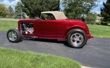 Ford-Roadster-1932-Ruby-red-metallic-Tan-4
