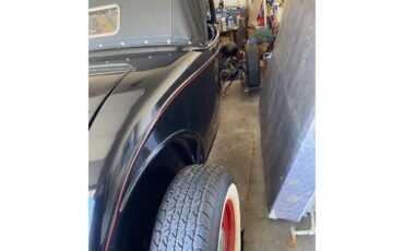 Ford-Roadster-1934-Black-Red-10