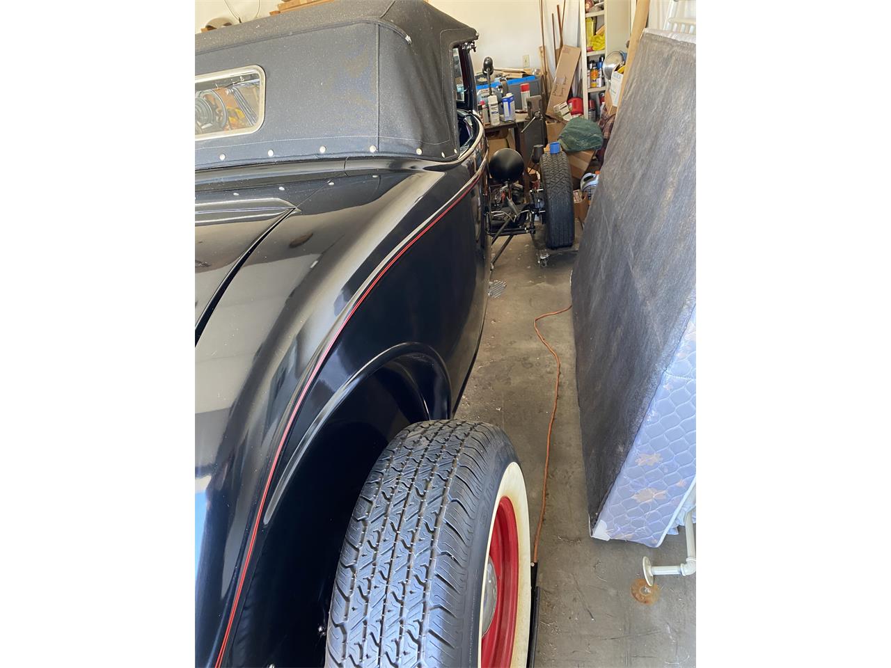 Ford-Roadster-1934-Black-Red-10
