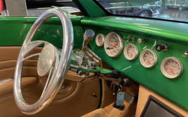 Ford-Roadster-1939-Candy-Metallic-Green-Tan-16