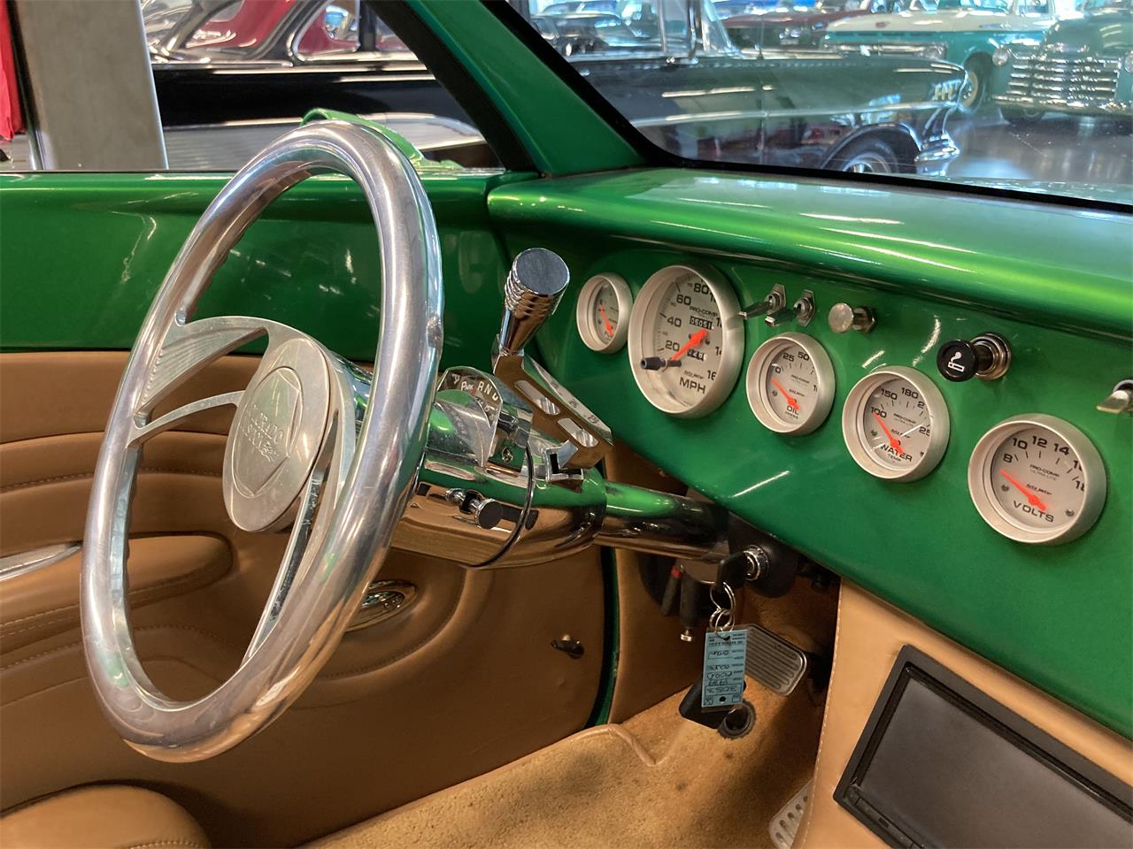Ford-Roadster-1939-Candy-Metallic-Green-Tan-16
