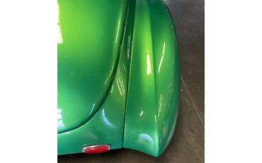 Ford-Roadster-1939-Candy-Metallic-Green-Tan-24