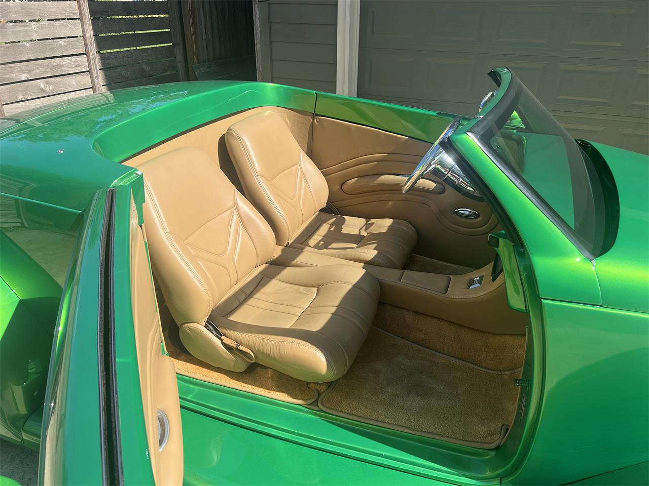 Ford-Roadster-1939-Candy-Metallic-Green-Tan-29