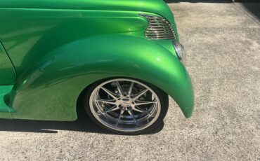 Ford-Roadster-1939-Candy-Metallic-Green-Tan-32