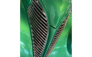 Ford-Roadster-1939-Candy-Metallic-Green-Tan-47