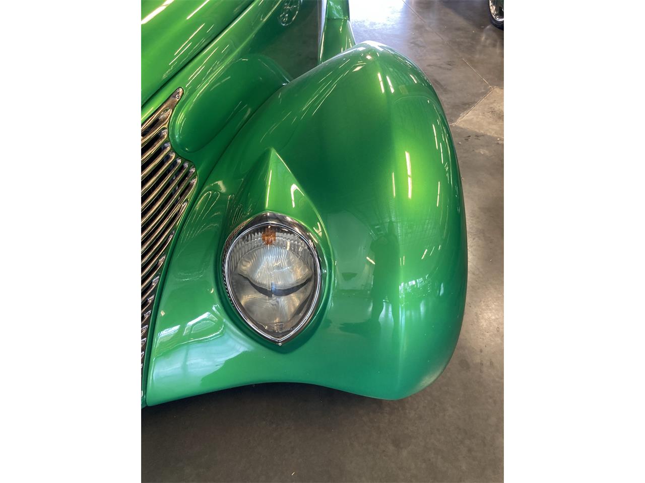 Ford-Roadster-1939-Candy-Metallic-Green-Tan-49