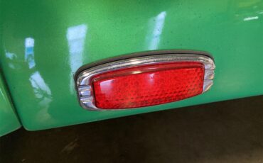 Ford-Roadster-1939-Candy-Metallic-Green-Tan-55