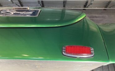Ford-Roadster-1939-Candy-Metallic-Green-Tan-59