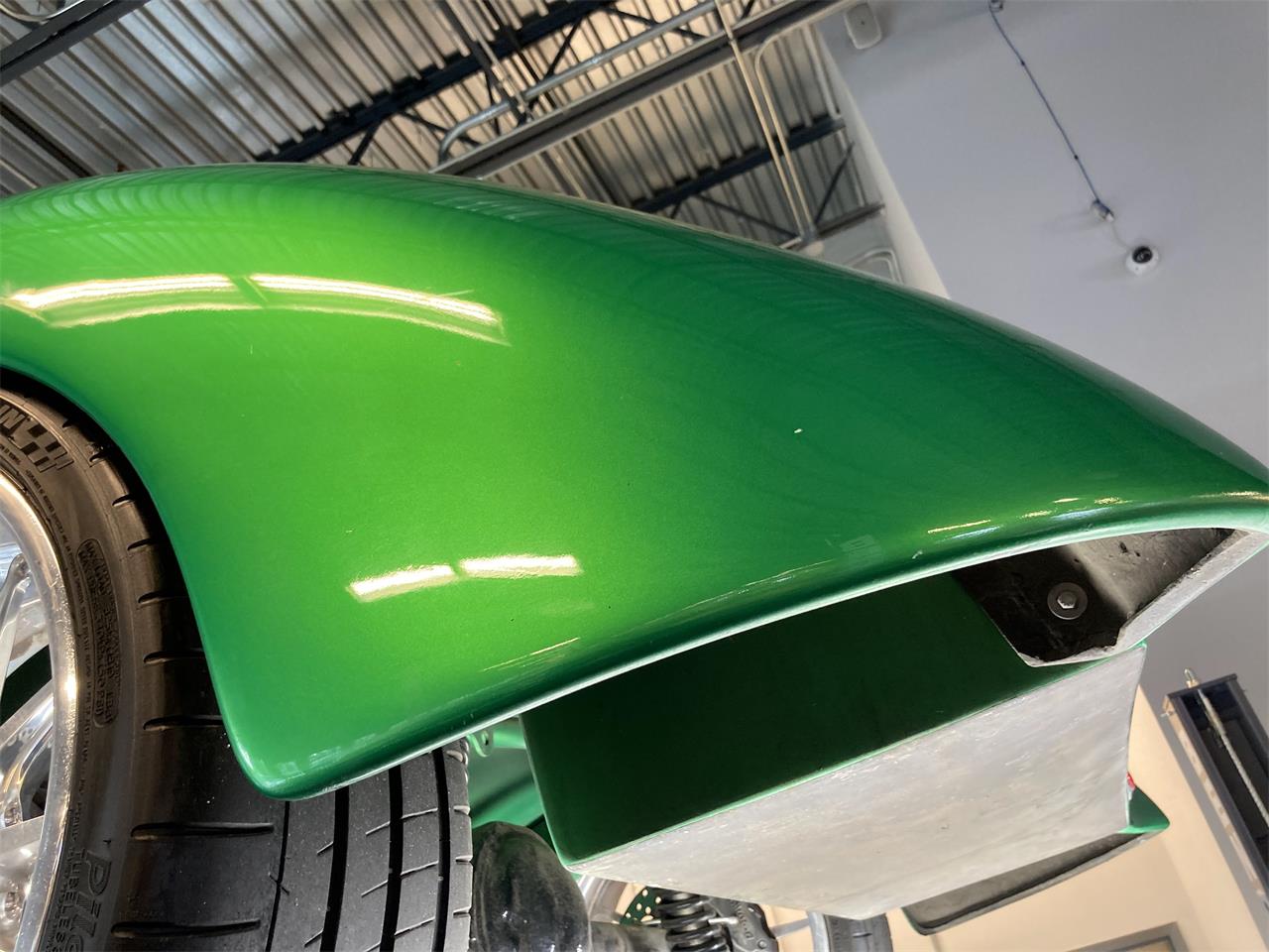 Ford-Roadster-1939-Candy-Metallic-Green-Tan-62