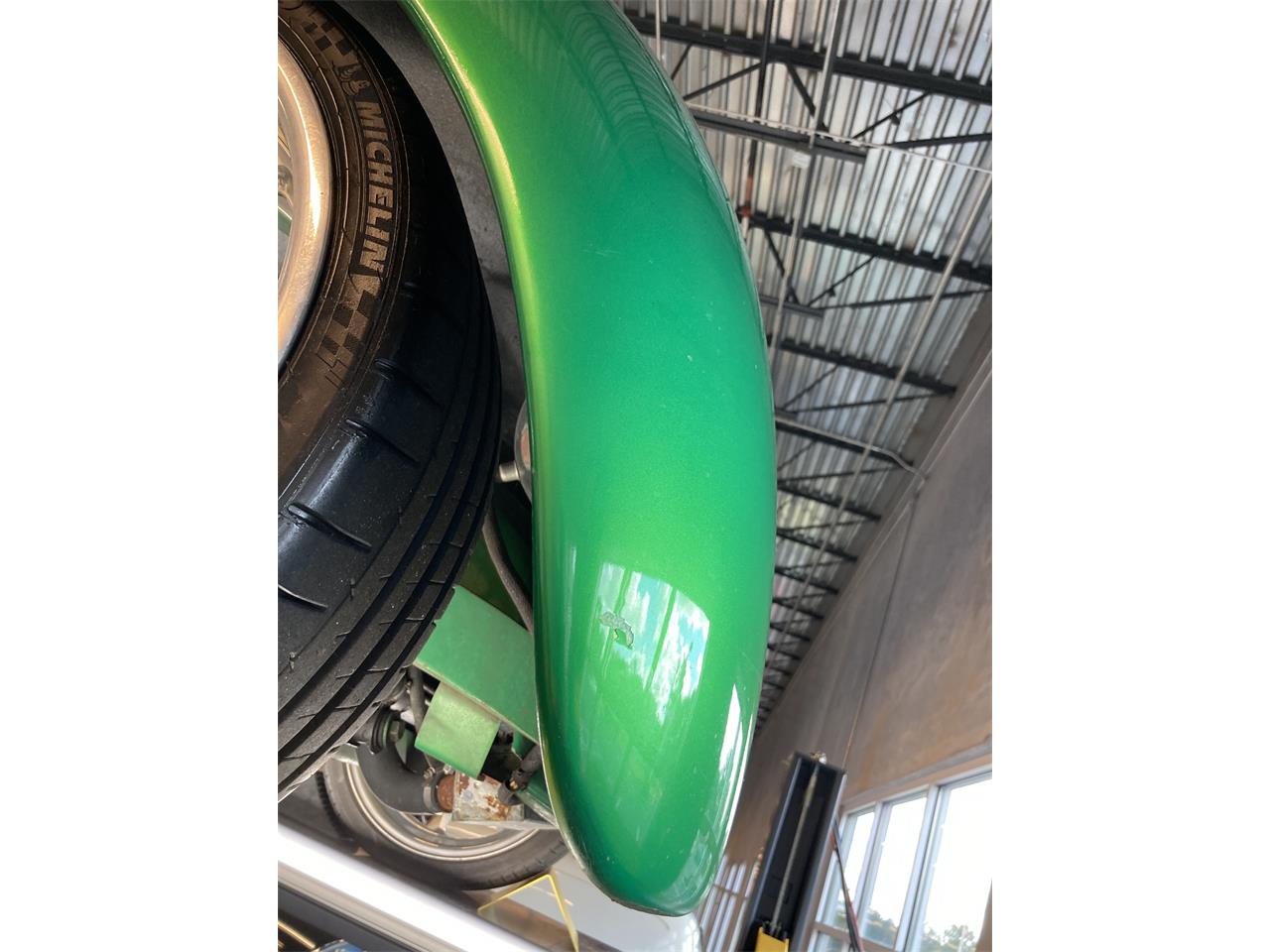 Ford-Roadster-1939-Candy-Metallic-Green-Tan-64