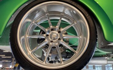 Ford-Roadster-1939-Candy-Metallic-Green-Tan-74