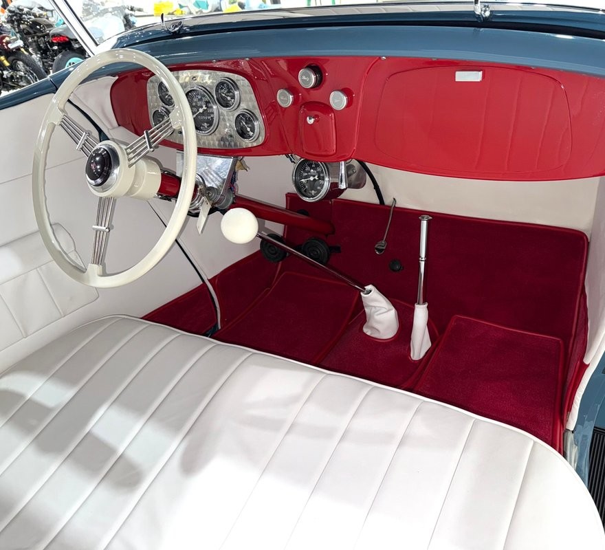 Ford-Roadster-Henry-Ford-Steel-1934-Roadster-14
