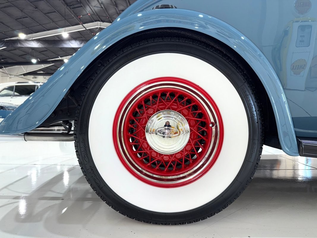 Ford-Roadster-Henry-Ford-Steel-1934-Roadster-15
