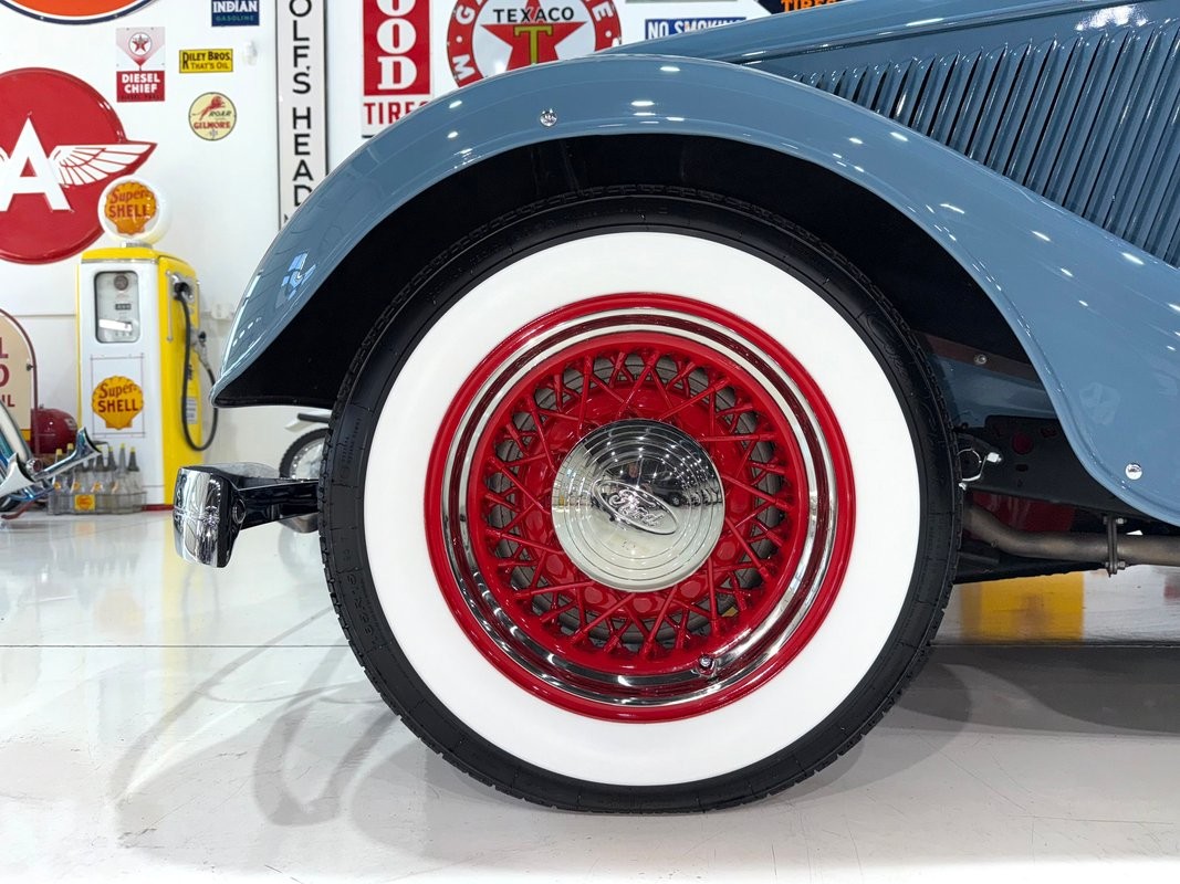 Ford-Roadster-Henry-Ford-Steel-1934-Roadster-17