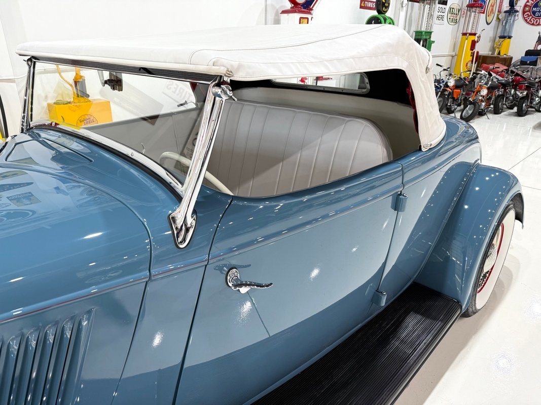 Ford-Roadster-Henry-Ford-Steel-1934-Roadster-2