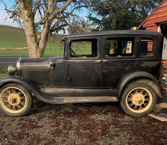 Ford-Sedan-1929-2