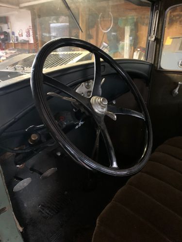 Ford-Sedan-1929-8