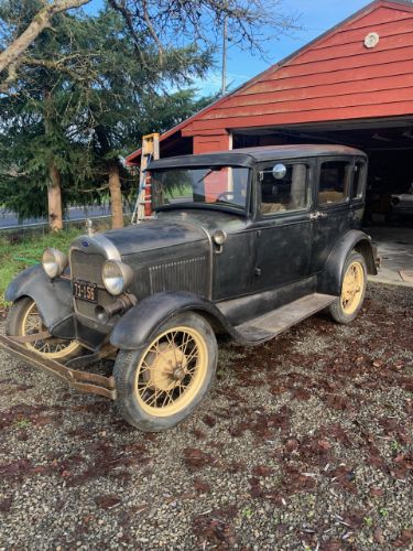 Ford-Sedan-1929