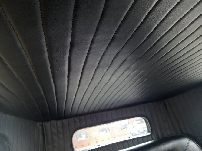 Ford-Sedan-1932-Black-Black-10