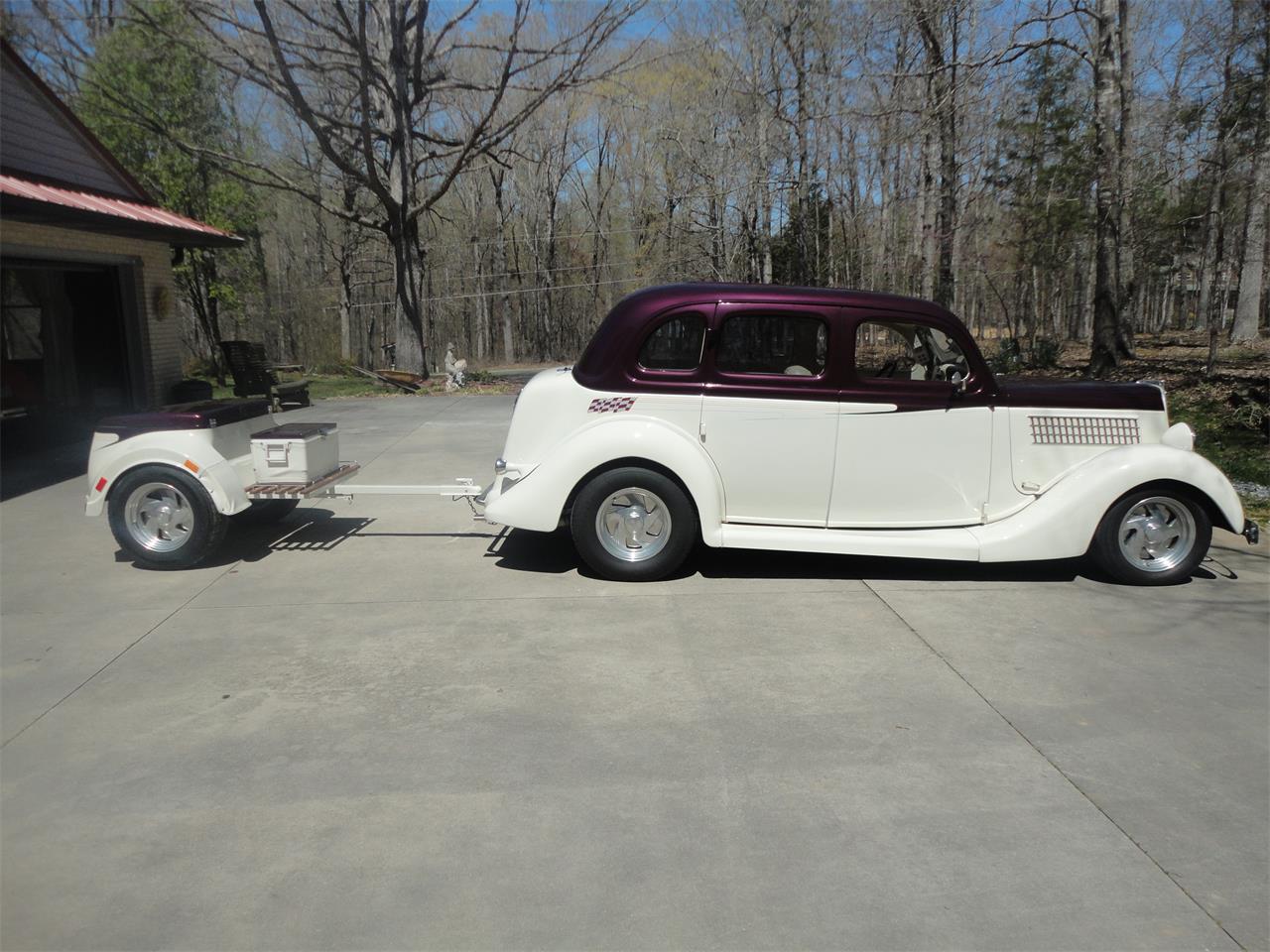 Ford-Sedan-1935-Purple-amp-White-White-Leather-1