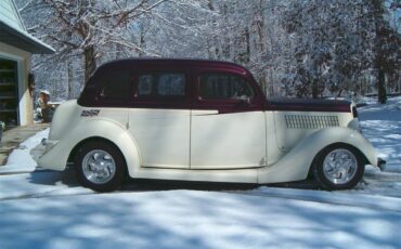 Ford-Sedan-1935-Purple-amp-White-White-Leather-11