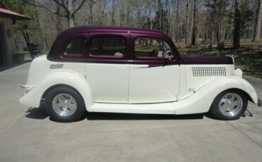 Ford-Sedan-1935-Purple-amp-White-White-Leather-2