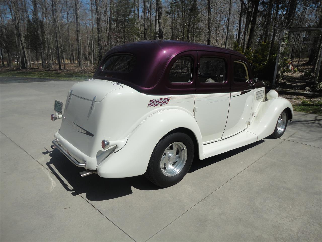 Ford-Sedan-1935-Purple-amp-White-White-Leather-3