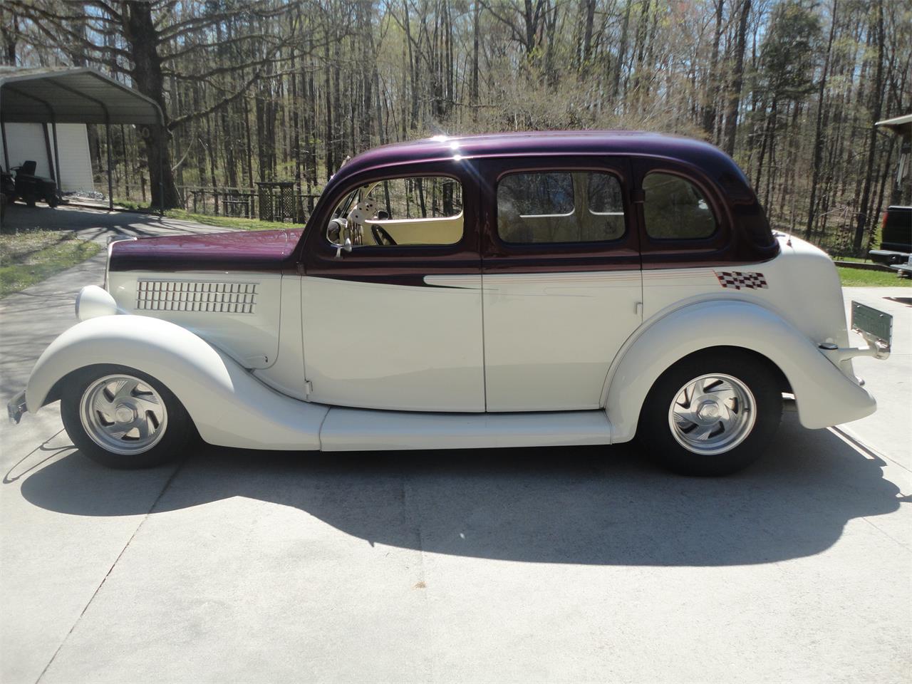 Ford-Sedan-1935-Purple-amp-White-White-Leather-5